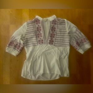 Forever 21 fair used bohemian tunic shirt. Viscose. Red/white. Medium.